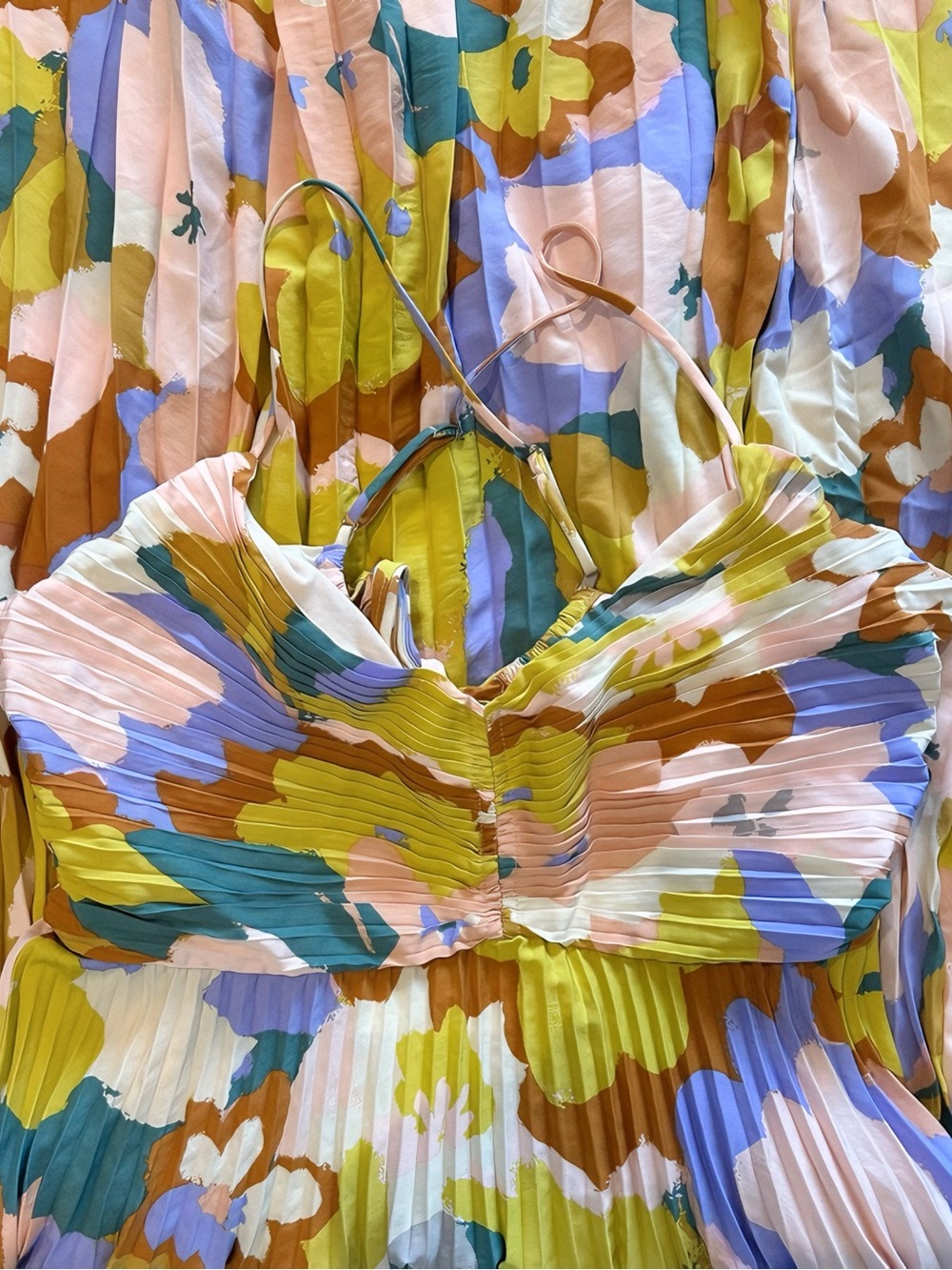 Astr the label Blythe Floral Plisse Midi Dress - Picture 7 of 8